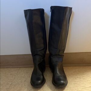 Elegant Black Knee-High Leather Boots